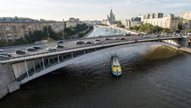 Большой Краснохолмский мост в Москве. Архивное фото