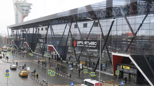 В Шереметьево ввели ограничения на приём и выпуск самолётов