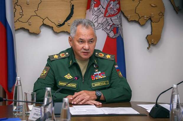 Шойгу: Россия не имеет права проигрывать в информационной войне Шойгу: Россия не имеет права проигрывать в информационной войне