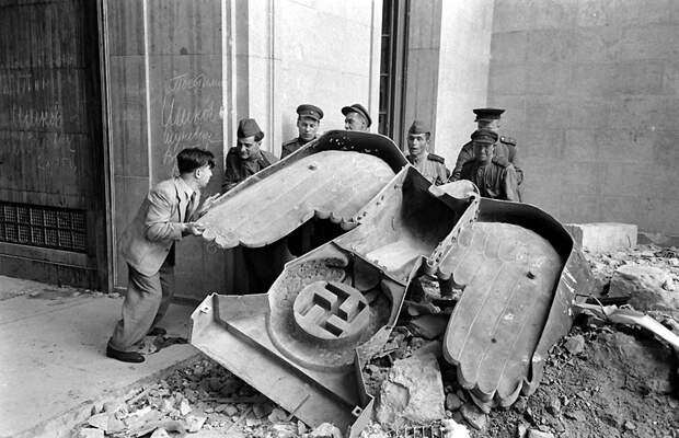 Бункер Гитлера в апреле 1945-го