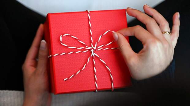 Вместо бриллиантов и букета: 5 нетривиальных велнес-подарков