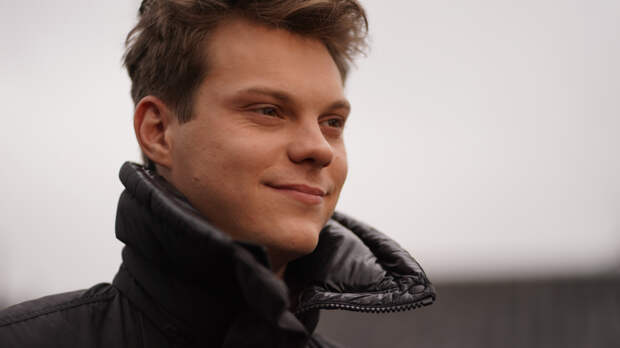 «Нужно отключить»: Коноплев о наставлении Князя перед съемками «Короля и Шута»