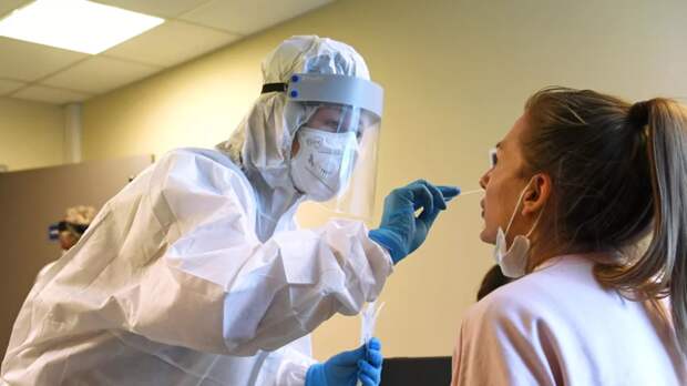 Вирусолог: «омикрон» можно считать естественным избавлением от пандемии СOVID-19