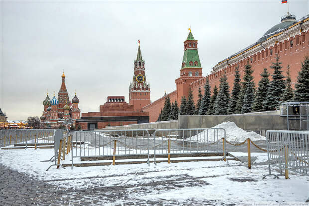 Как в Москве убирают снег