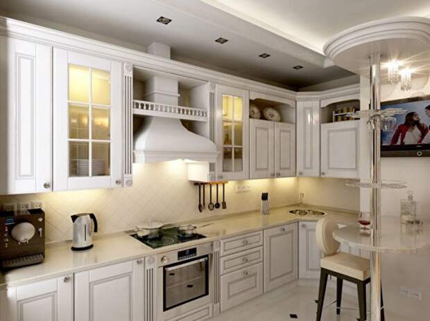 Аккуратная и практичная, классика идеально подойдет для оформления больших и маленьких кухонь.