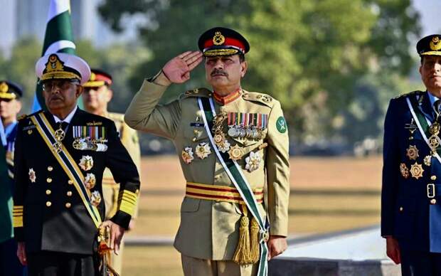 Глава армии Пакистана прибыл в Иран с новым посредничеством