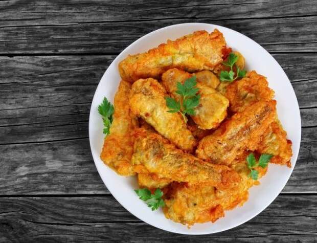 Жареные хвосты хека - отличная закуска
