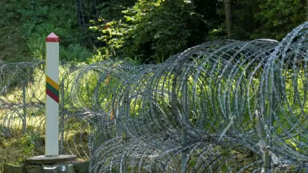 В Совбезе заявили о выталкивании мигрантов в Белоруссию из Польши и Литвы