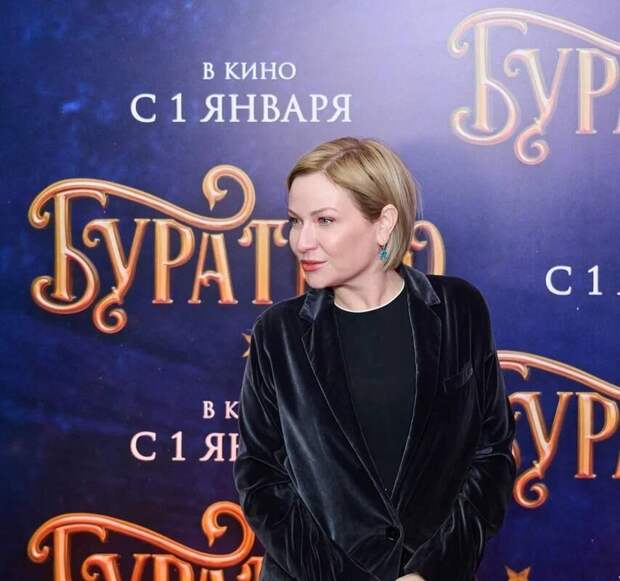 Ольга Любимова посетила премьеру сказки "Буратино"