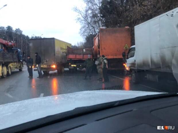 В Екатеринбурге гололед