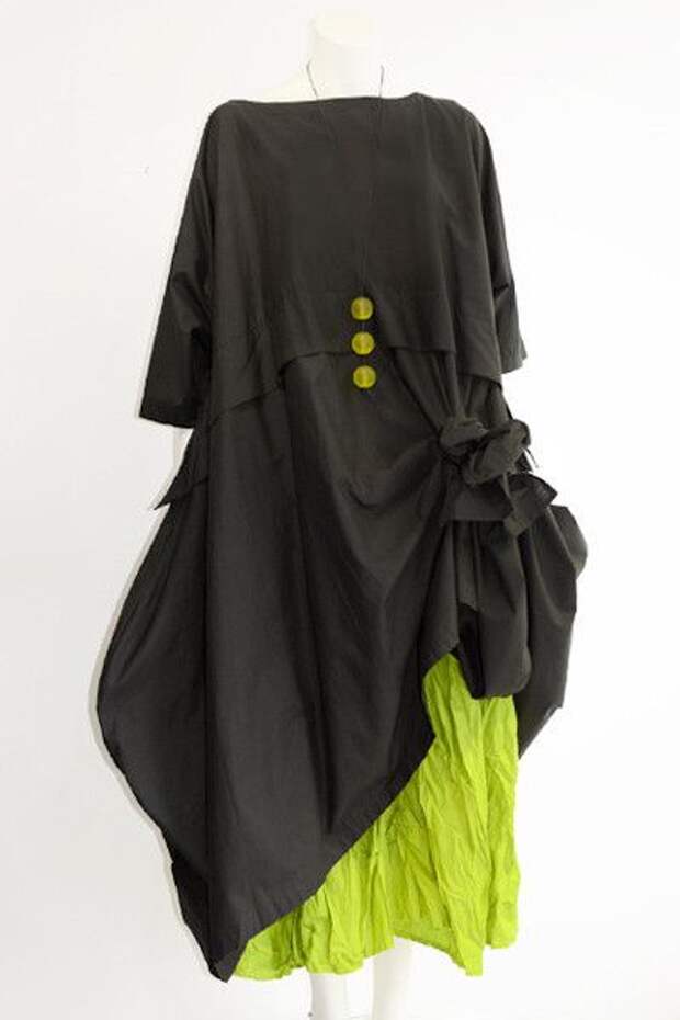 Ono Dress in Black Carnaby