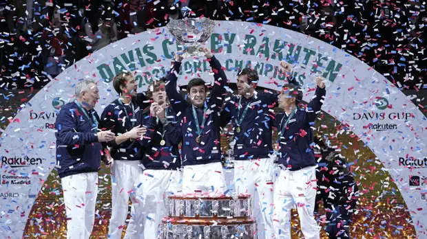 Матыцин — о победе России в Кубке Дэвиса: уверен, наши теннисисты продолжат радовать и дальше