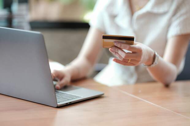 Российская туристка во Вьетнаме по ошибке получила перевод на сумму более миллиона рублей