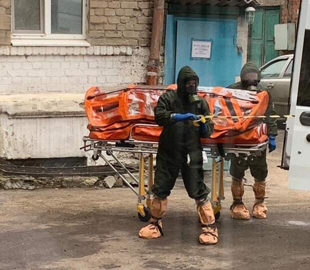 Фото дня: В Воронеже госпитализировали двух человек с подозрением на коронавирус