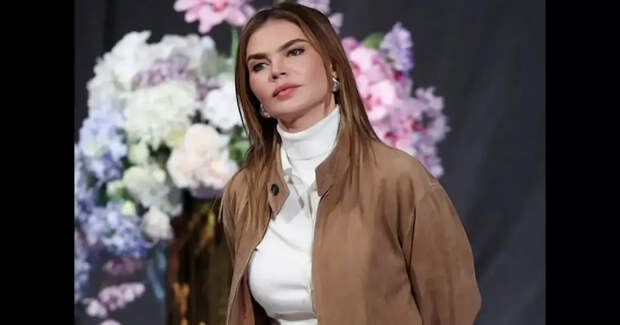 Алина Кабаева показала новый модный образ на чемпионате России по художественной гимнастике