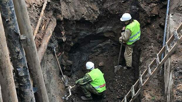 Археологи обнаружили более 200 артефактов на улице Сретенка в Москве 