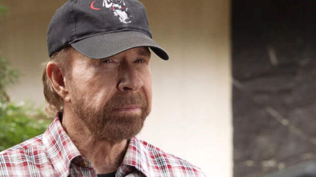 Умер один из самых знаменитых героев боевиков — Чак Норрис