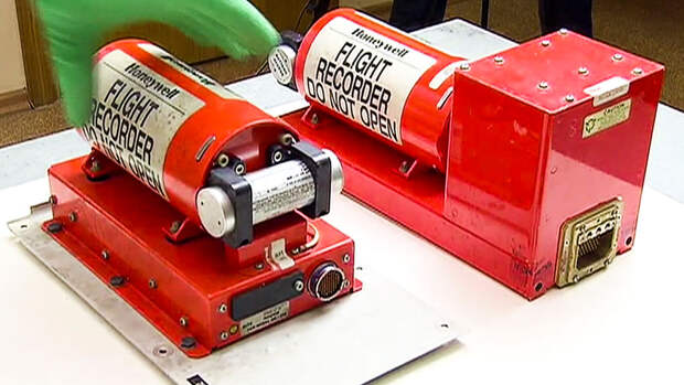 МВД Турции: найден черный ящик самолета с ливийскими военными, упавшего в Турции