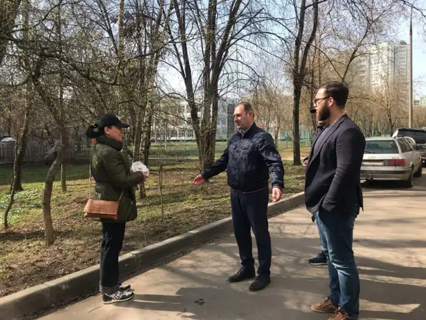 На Дежнёва и Заповедной проверят качество уборки дворов