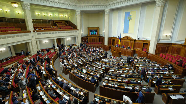 Депутат Рады Кучеренко предупредил об угрозе кризиса ЖКХ в Киеве