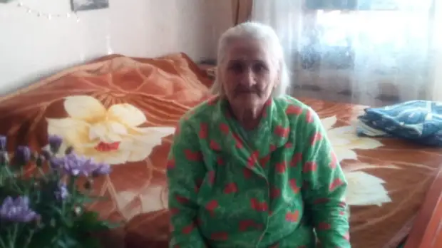 «Просто бесчеловечно»: 82-летняя уроженка Кузбасса не может оформить документы на получение гражданства РФ
