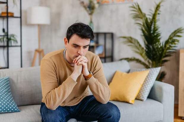 — Мам, я тебя давно уже спросить хотел… А где мои настоящие родители?