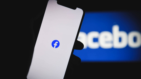 Facebook спросила у пользователей о друзьях-экстремистах