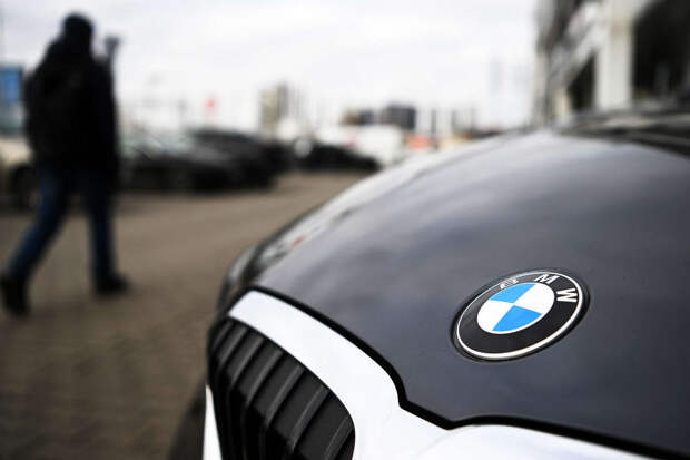 Reuters: BMW призвал свой китайский филиал противиться поставкам машин в Россию
