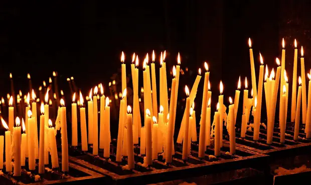 Благодатный огонь из Иерусалима доставят на юг России, Дальний Восток и в Сибирь