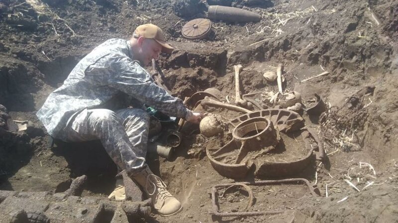 В Ростовской области нашли танк КВ-1 с погибшим экипажем Великая Отечественная Война, Ростовская область, кв-1, останки, поисковики, танкисты