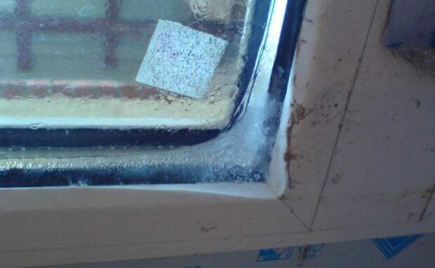 неправильная установка окон, намерзание льда на окна, пластиковые окна монтаж
