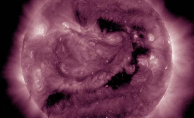 В ИКИ РАН сообщили о солнечной корональной дыре