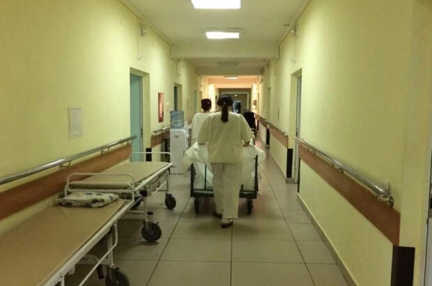 Три человека пострадали при падении обломков БПЛА на дом в Беслане