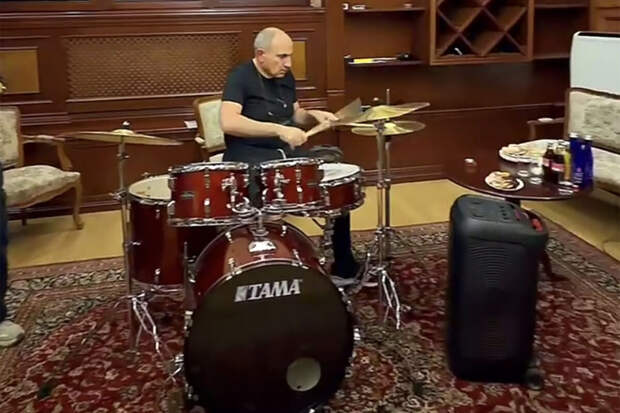 Пашинян объявил о создании группы "Варчабенд"