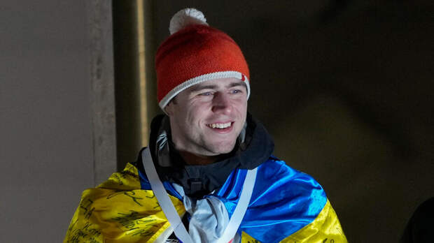 Украинского скелетониста отстранили от Олимпиады за шлем с боевиками ВСУ