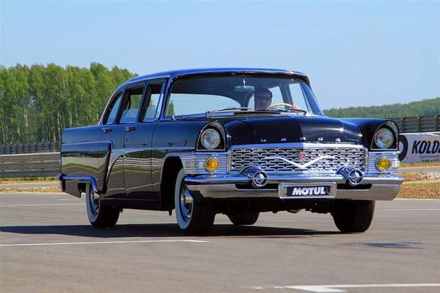 Собрание классических автомобилей ГАЗ в Нижнем Новгороде (29 фото)