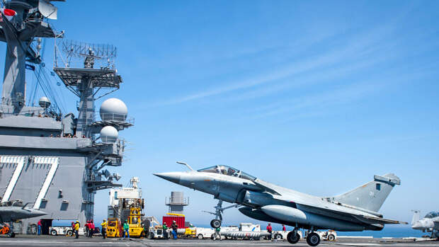 СМИ: Rafale-M обошел МиГ-29К в конкурсе на самолет для индийского авианосца INS Vikrant