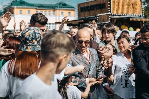 С Дмитрия Нагиева сняли санкции С Дмитрия Нагиева сняли санкции