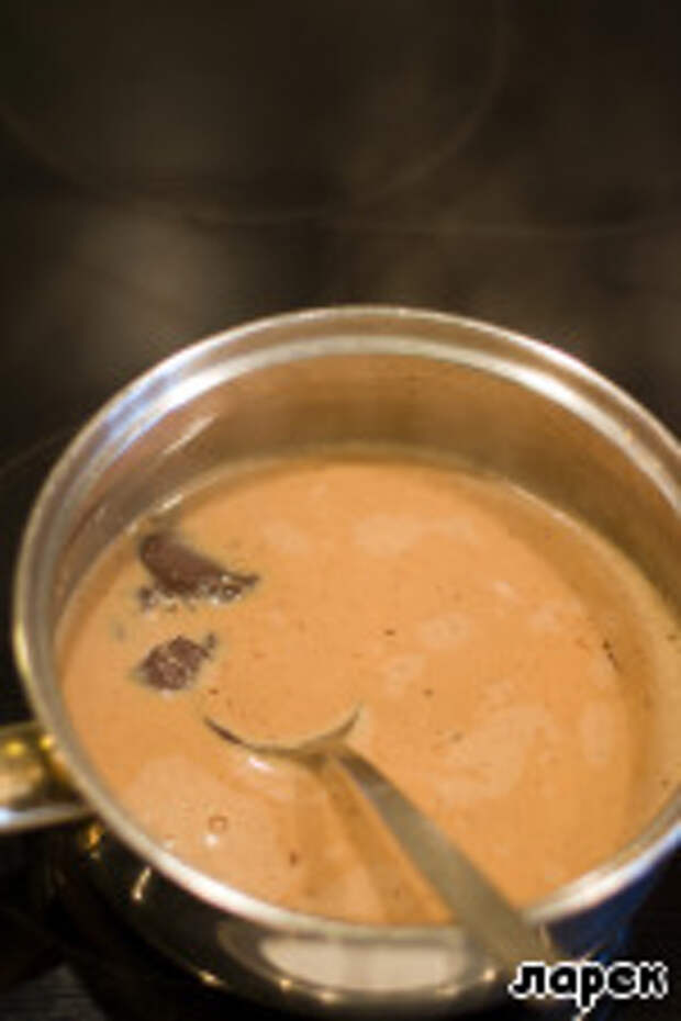 Карамельно-коричный горячий шоколад Корица