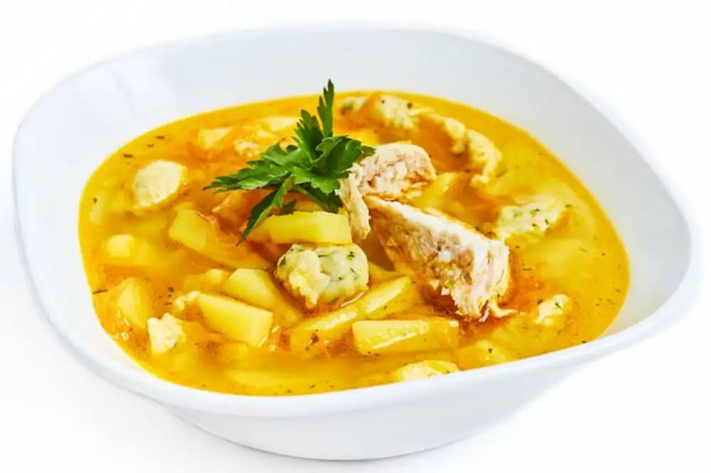 Суп мясо картошка морковь. Суп картофельный (с клецками и шпиком). Для супа. Суп куриный с картофелем. Картофельный суп с курицей.