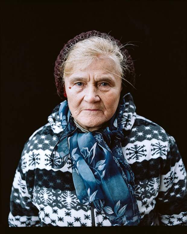 Валентина Павловна, 76 лет. Осенью 1993 года готовила еду для защитников Дома Советов.