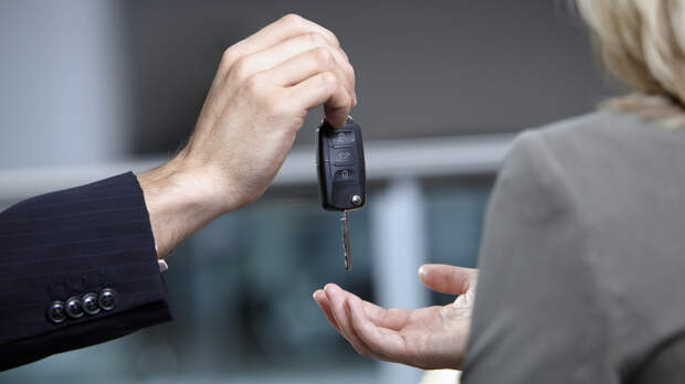 Автоэксперт Братухин рассказал о видах обмана при покупке подержанной машины