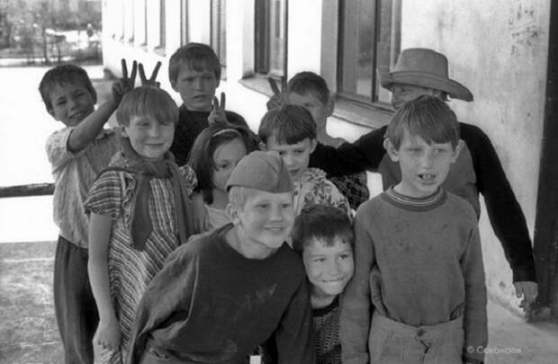 Беззаботное детство времен СССР. СССР, Новокузнецк, 11 мая 1987 года. 