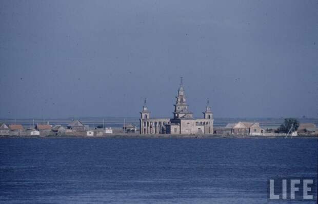 Путешествие Говарда Сохурека по Волге в 1958 году Путешествие Говарда Сохурека по Волге в 1958 году