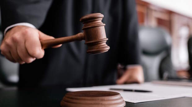 Британец, возглавлявший "Порт Пермь", заочно осужден на 7 лет за хищение на миллиард