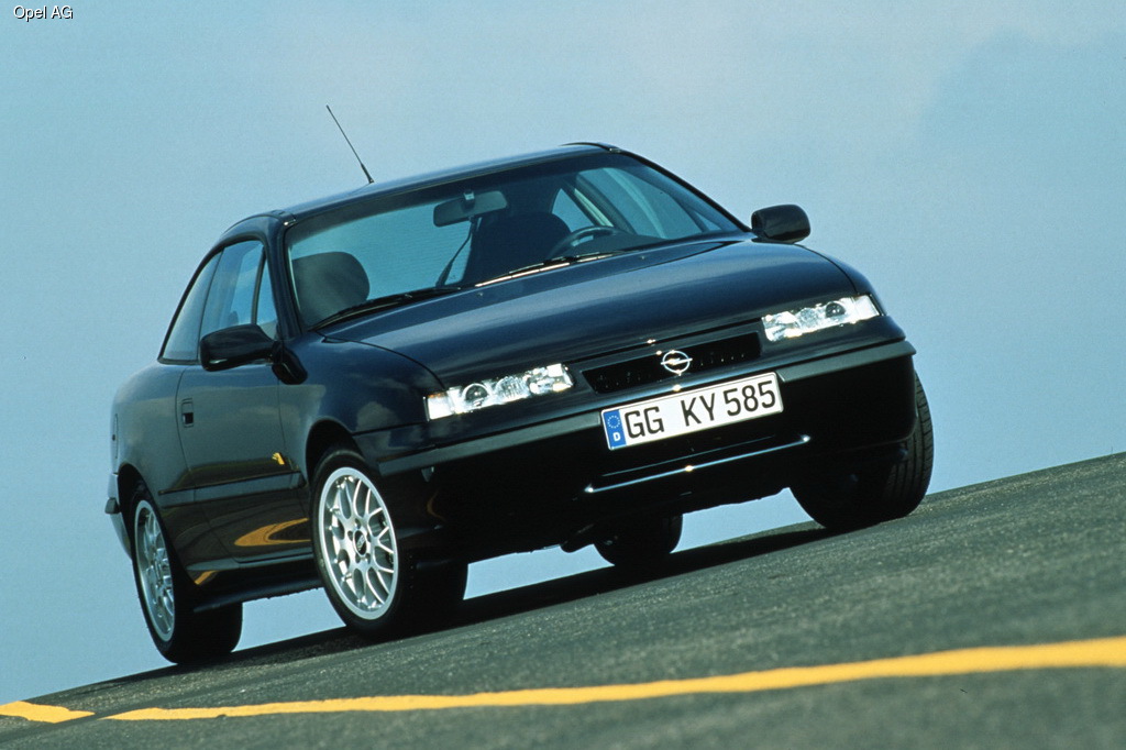 Компания Opel отмечает 25-летие купе Calibra