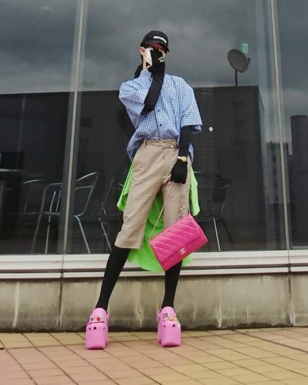 Balenciaga создала кроксы на платформе за 850 долларов