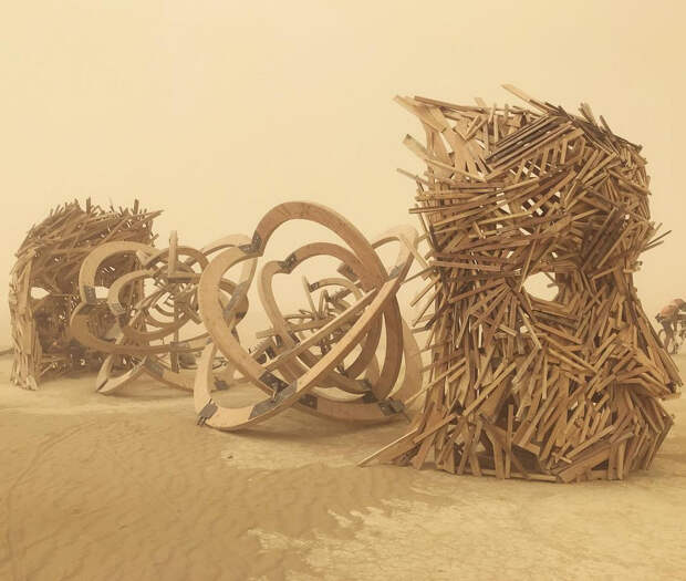 Безудержный креатив в фотографиях с фестиваля Burning Man 2018 16