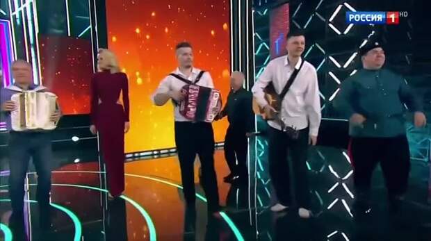 Я правильно понимаю, что одной рукой государство запрещает фильмы, которые "дискредитируют традиционные ценности", а другой рукой поощряет эту блевоти...