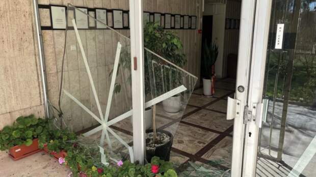 Консульство России в Исфахане пострадало при атаке на город 8 марта